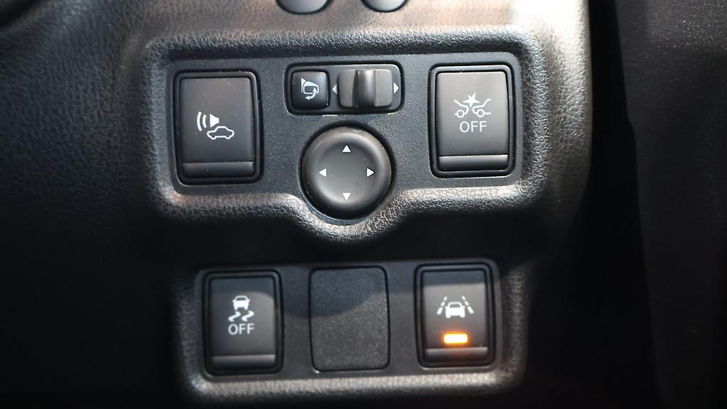 2017 Nissan Note e-Power X, Pre Collision Safety image 317642