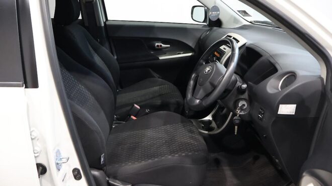 2010 Toyota Ist 1.5L Economical image 319536