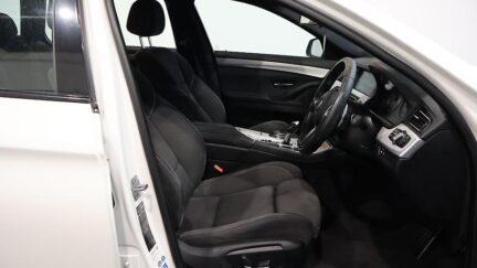 2014 Bmw 523i M-Sport Touring Wagon image 323395