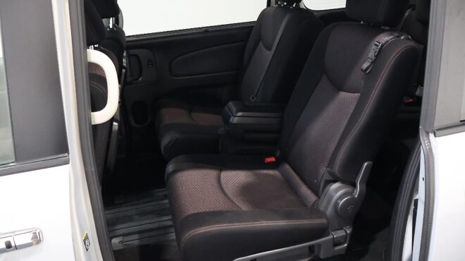 2013 Nissan Serena Hybrid Highway Star S image 319220