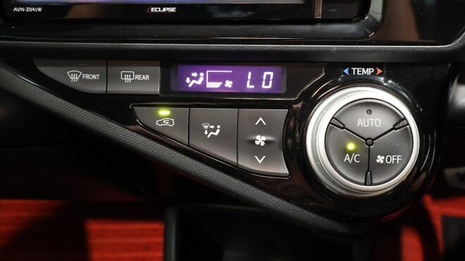 2015 Toyota Aqua Push Button Start – Facelift image 318417