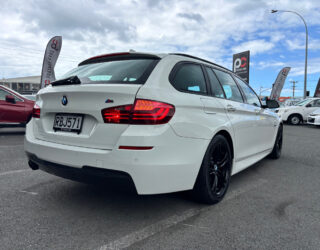 2014 Bmw 523i M-Sport Touring Wagon image 319413