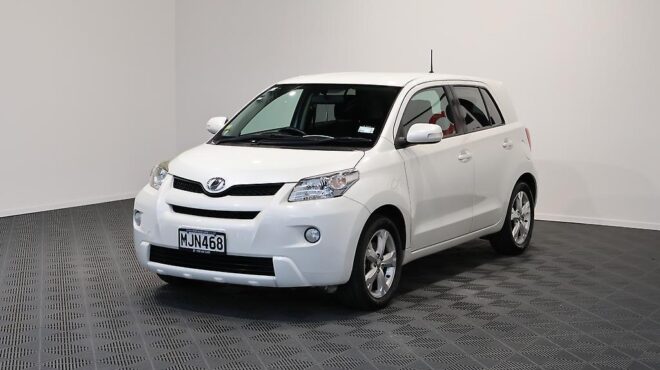 2010 Toyota Ist 1.5L Economical image 319528