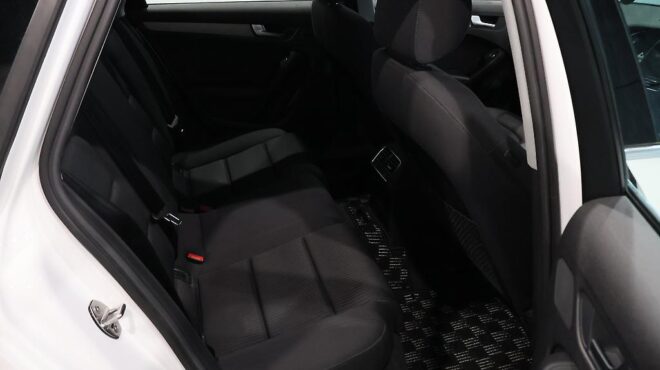 2012 Audi A4 Avant image 318489