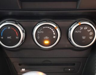 2017 Mazda Cx-3 Half Leather, Heads Up Display! image 317767