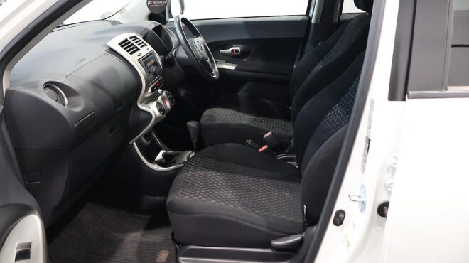 2010 Toyota Ist 1.5L Economical image 319533