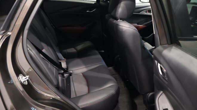 2017 Mazda Cx-3 Half Leather, Heads Up Display! image 317757