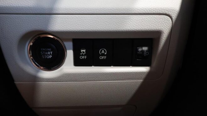 2016 Suzuki Ignis Hybrid / Push Start/ Reverse Camera image 319328