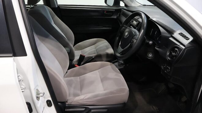 2015 Toyota Corolla AXIO image 318339