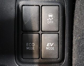 2015 Toyota Aqua Push Button Start – Facelift image 318418