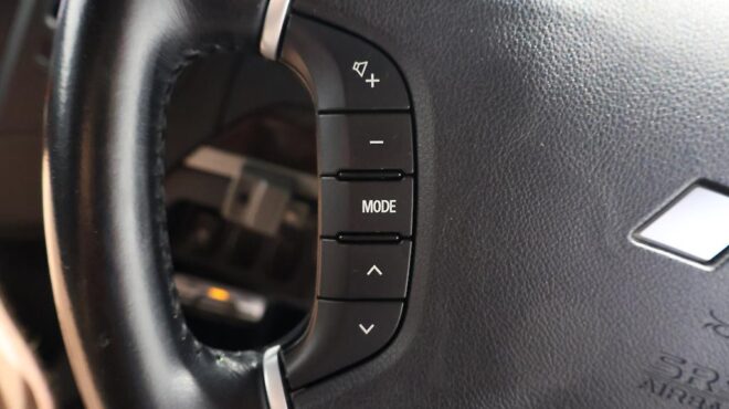 2012 Mitsubishi Pajero 3.2 Turbo Diesel image 320511