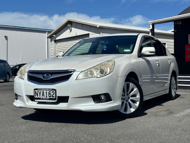 2010 Subaru Legacy Affordable First Car image 321083