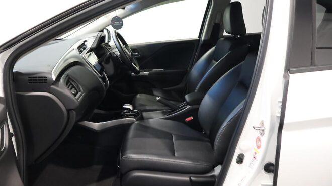 2015 Honda Grace image 321449