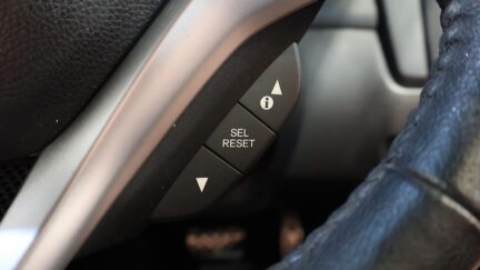 2013 Honda Fit Hybrid S-Package image 320136