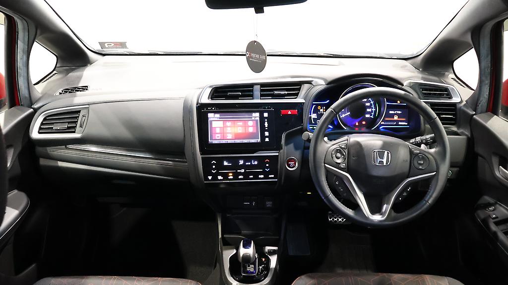 2013 Honda Fit Hybrid S-Package image 320124