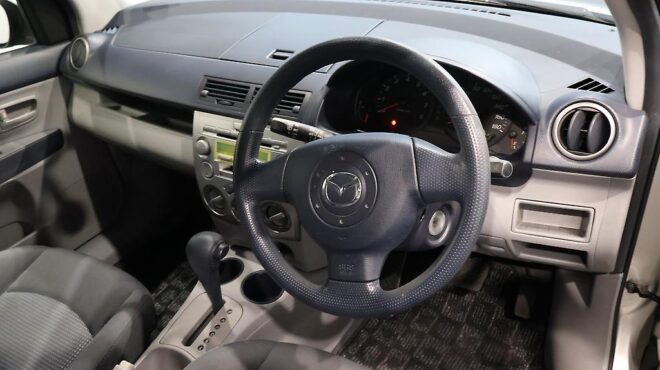 2004 Mazda Demio HANDY HATCH, ECONOMICAL image 319852