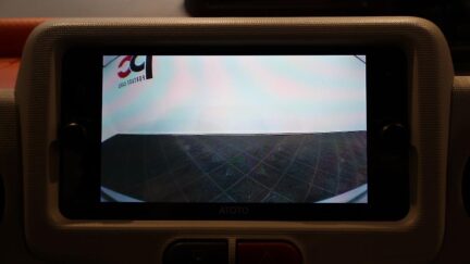 2012 Toyota Spade Power Sliding Door image 320098