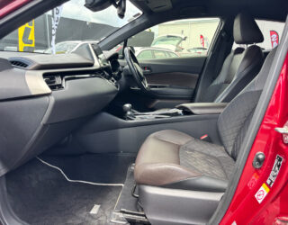 2018 Toyota C-hr Compact Hybrid SUV image 320630