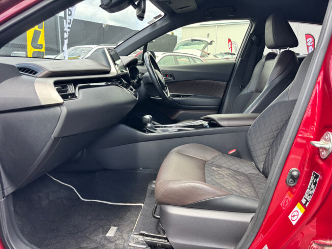 2018 Toyota C-hr Compact Hybrid SUV image 320630