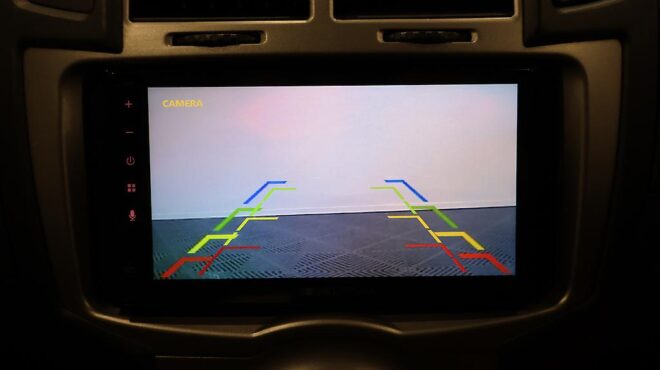 2011 Toyota Vitz REVERSE CAMERA + APPLE CARPLAY/ANDRIOD AUTO image 320965