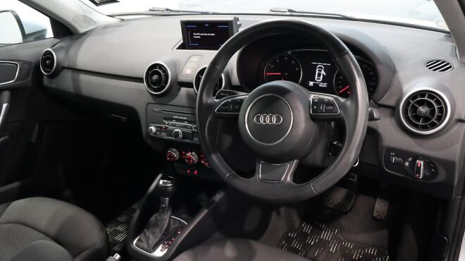 2013 Audi A1 1.4 TFSI image 319771
