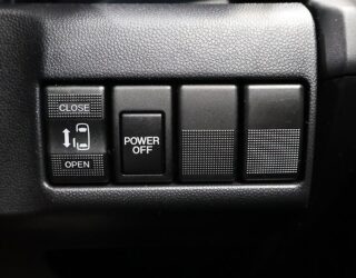 2016 Mazda Premacy 20S Skyactiv/ Reverse Camera/ Electric Slide Door image 320349