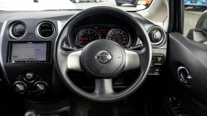 2013 Nissan Note Pure drive, I stop , Push start image 321253