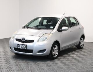 2011 Toyota Vitz REVERSE CAMERA + APPLE CARPLAY/ANDRIOD AUTO image 320952