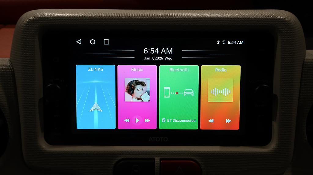 2012 Toyota Spade Power Sliding Door image 320110