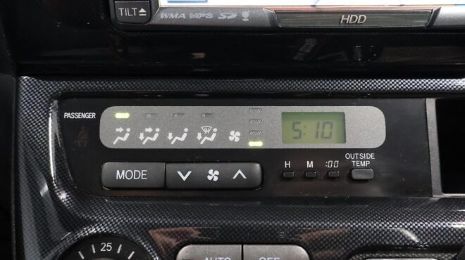 2005 Toyota Wish image 321372