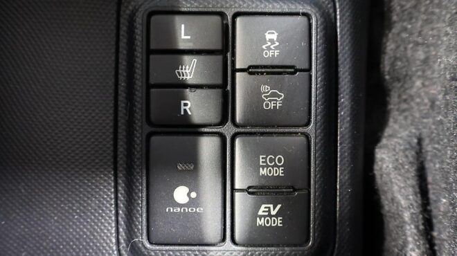 2016 Toyota Aqua X Urban image 321512