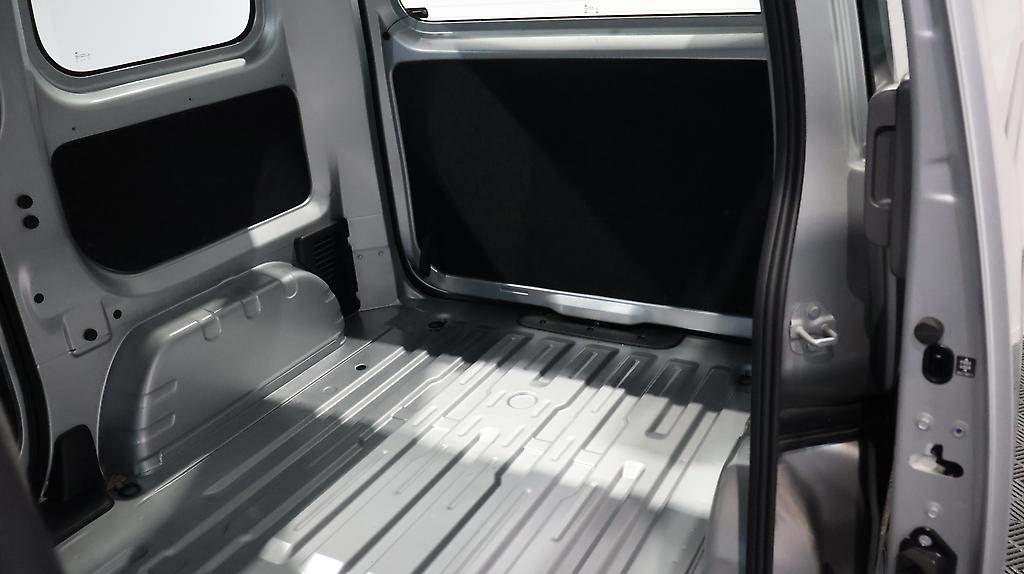 2021 Nissan Nv200 Like New, Small Van image 319977