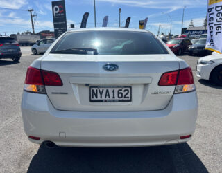 2010 Subaru Legacy Affordable First Car image 321087