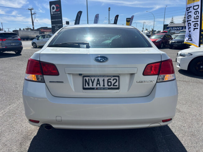 2010 Subaru Legacy Affordable First Car image 321087