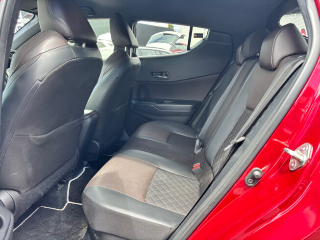 2018 Toyota C-hr Compact Hybrid SUV image 320631