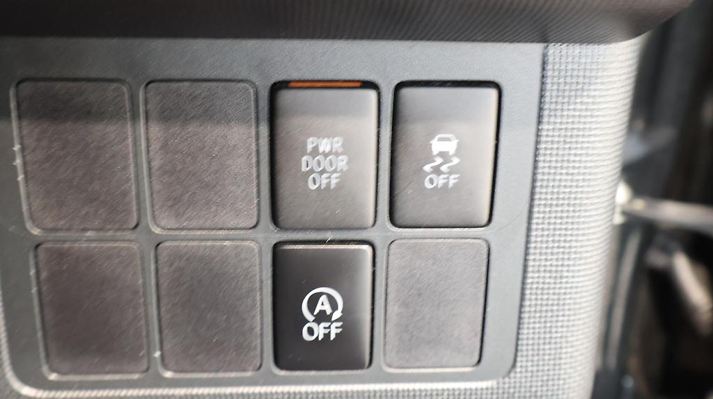 2014 Toyota Spade X Model, Low KMS image 319942