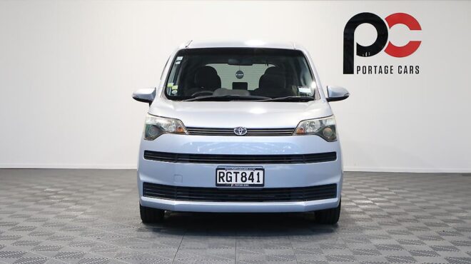 2012 Toyota Spade Power Sliding Door image 319920