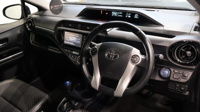 2016 Toyota Aqua X Urban image 321506