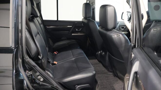 2012 Mitsubishi Pajero 3.2 Turbo Diesel image 320498