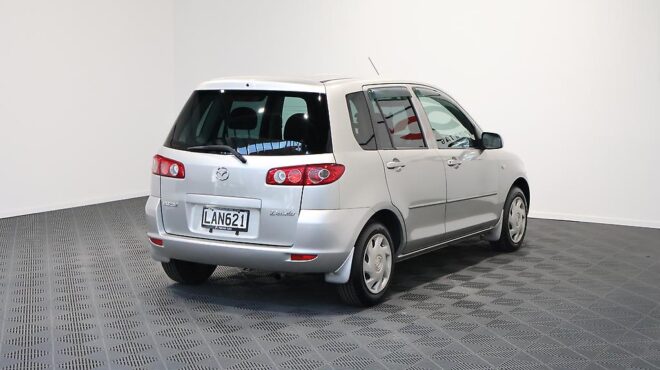 2004 Mazda Demio HANDY HATCH, ECONOMICAL image 319844