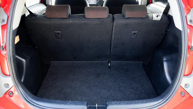 2012 Toyota Aqua G Model/ Push Start/ Reverse Camera/ Alloy Wheels/ Hybrid image 320214