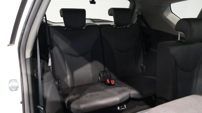 2012 Toyota Prius ALPHA HYBRID 7 Seater image 321291