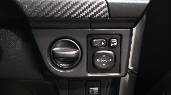 2015 Toyota Corolla FIELDER HYBRID image 320988