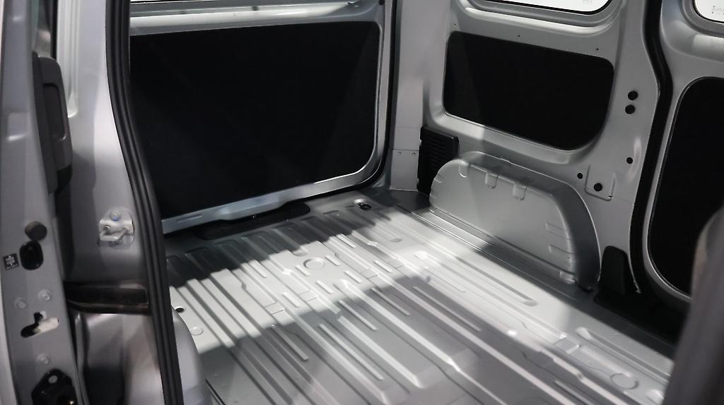 2021 Nissan Nv200 Like New, Small Van image 319978