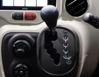 2012 Toyota Spade Power Sliding Door image 319939