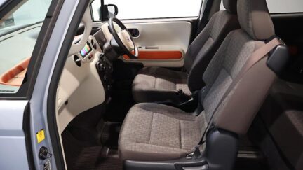 2012 Toyota Spade Power Sliding Door image 320092