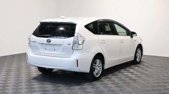 2012 Toyota Prius ALPHA HYBRID 7 Seater image 321286