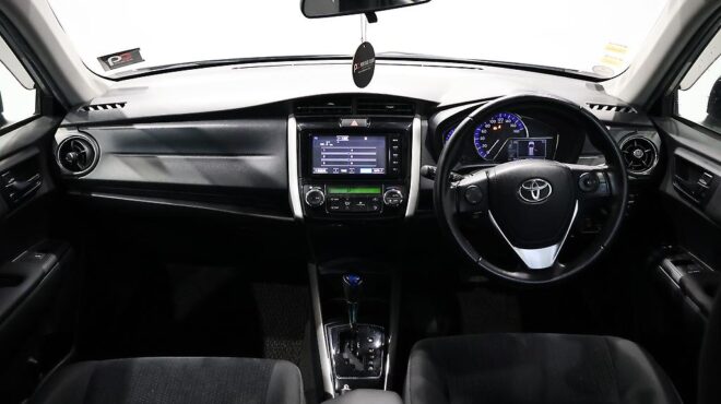2015 Toyota Corolla Fielder Hybrid Hybrid G image 319828