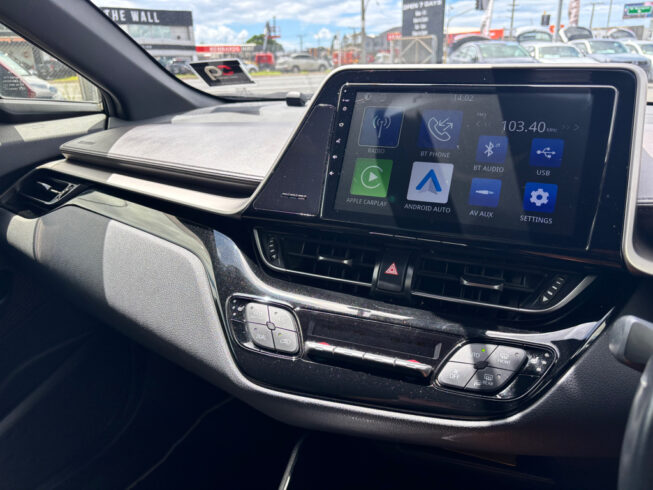 2018 Toyota C-hr Compact Hybrid SUV image 320638