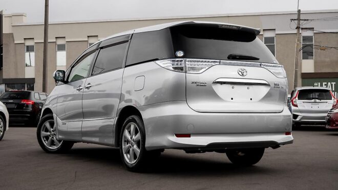 2012 Toyota Estima Hybrid, E Four X ,7 Seater image 320176